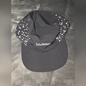 Lululemon‎ Reflective Running Hat Size S/M